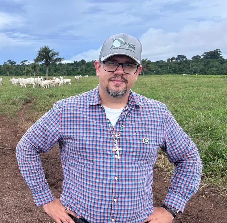 Neto Prado na fazenda